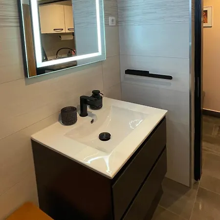 Roses Prijeten Apartma Za Dve Osebi